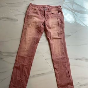 American Eagle size 4 skinny jeans.